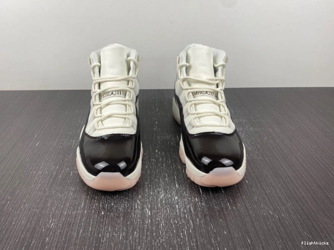 11 WMNS AR0715-101 Jordan Neapolitan Air 0730